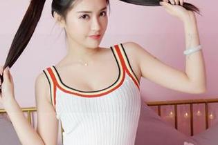 Feilin嗲囡囡 – 我以为是走秀，没想到是连衣裙合集，还是晗大大Via的。