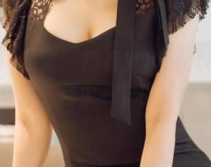 HuaYang花漾 – 翻看果儿Victoria的网袜写真更新，偶尔一下子又被逗乐了…