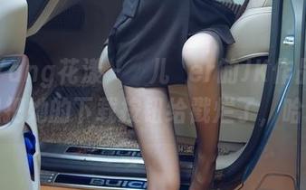 HuaYang花漾 – 玥儿玥er的JK作品，真是想把她的下载按钮给戳烂了，哈哈！
