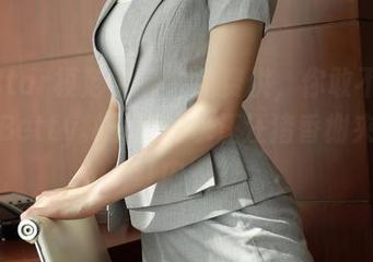 MFStar模范学院 – 免费供，你敢不敢来试试Betty林子欣的水汪汪猪香榭夹脚猩红内衣？