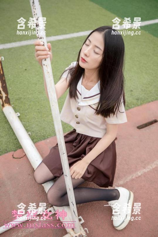 MSLASS梦丝女神 - 晓晓写真：当女神开始走下神坛，下载时请系好安全带，不然会摔！