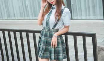 Money冷冷和她的绑带旗袍裙图集，私密在这抹微风里