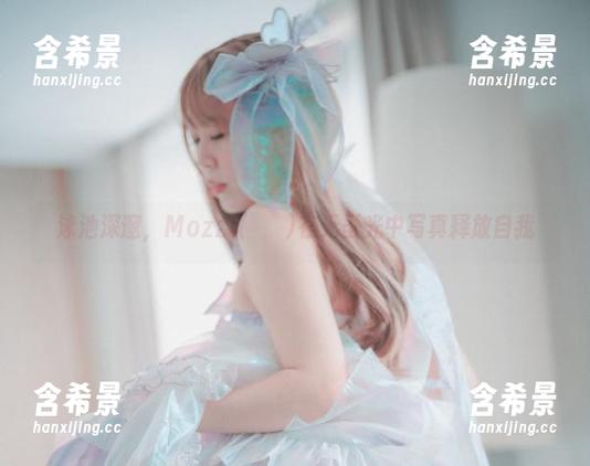 泳池深邃，Mozzi(모찌)在无圣光中写真释放自我
