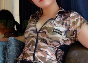 PANS摄影 – 微妮与裸足，大胆的写真实验走入你的视野