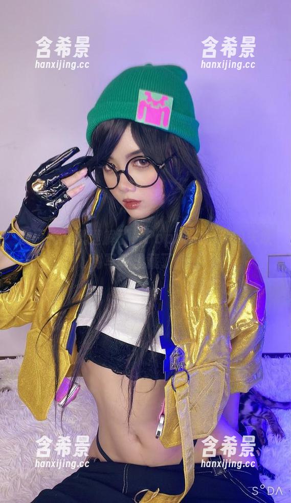 我猜我大概理解了，PoppaChan的矢吹树写真里藏了什么