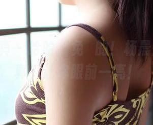 ROSI写真 – 哈哈，免費的！杨晨晨制服写真，让你眼前一亮！