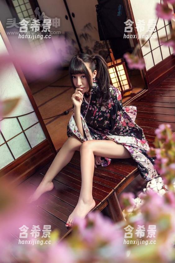 TouTiao头条女神 - 杨漫妮baby的豹纹，图包里藏着的究竟是风情还是个性？