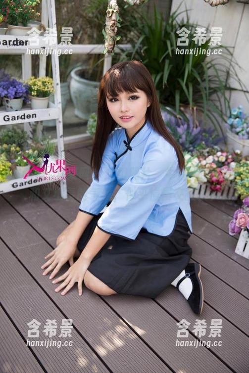 UGirls尤果网 - 这组照片，牛仔裤的质感和艾小青的气质，似乎慢慢交融了？
