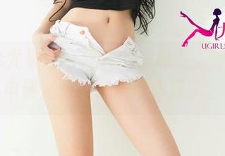 UGirls尤果网 – 这样的“秘书”才让我想申请加班，谭晓彤你赢了。