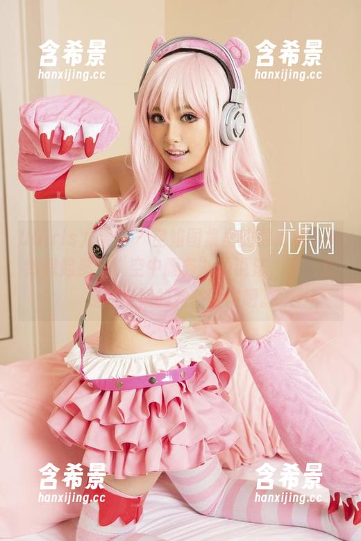 UGirls尤果网 - 空姐图集里的颜爱泽，突然想起那个“空中服务”的说法，喔，那是对空姐的完美诠释吧。