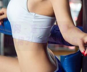 UGirls尤果网 – 连衣裙资源大解密：齐贝贝的裙子为何如此神奇？