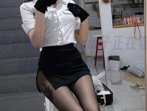 礼服照不止如此，Vams子正在卷来一波新的超级魅力写真！