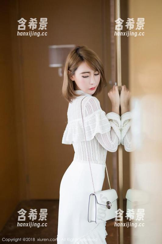 Xiuren秀人网 - 制服这种东西，只要是Elise谭晓彤穿的，就能出美图，分享无负担！