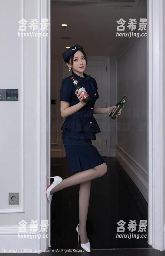 Xiuren秀人网 - Mila豆嘟嘟的新图片，油亮得像刚从食用油池里捞出来的，别问我为什么会有这种联想。