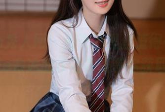 Xiuren秀人网 – 都说裤里丝值得一看，sophie余冰的作品在线等你获取资源
