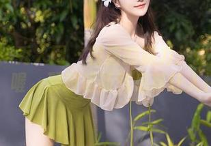 Xiuren秀人网 – 校服的魔力：张庭蓉的作品，喔，那股清新气息真让人怀念。
