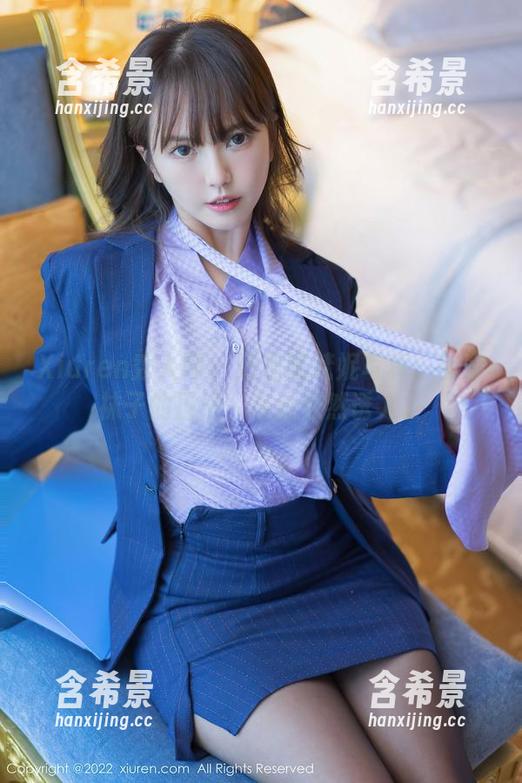 Xiuren秀人网 - 还是陈梵妮写真：没穿袜子的日子，灰丝依然诱人。