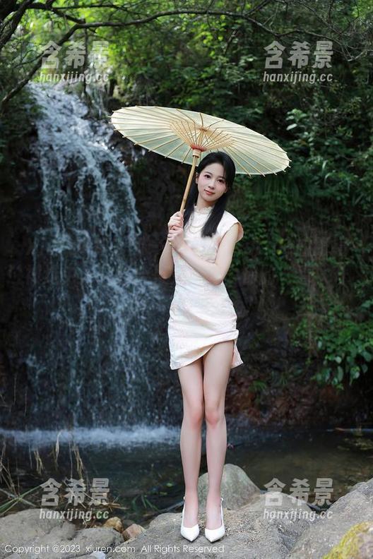 Xiuren秀人网-黄可Christine Xiuren秀人网 - 黄可Christine的眼镜被选中:在线合集,快来为你的‘看’升级!