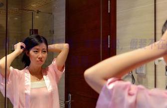 pans – 当果汁遇上海边写真：步履轻松，假装不在乎被泼水的结局。