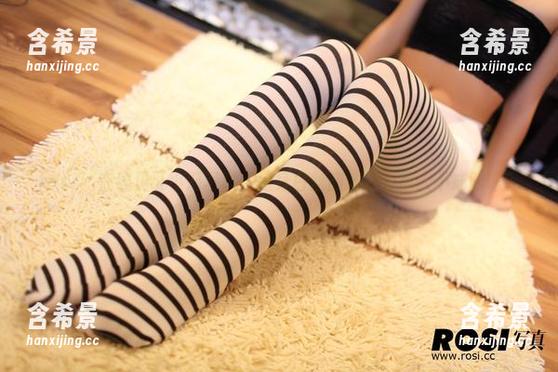 rosi - 在线见证小莉写真：这身白丝应该是要撩人不成防吧？
