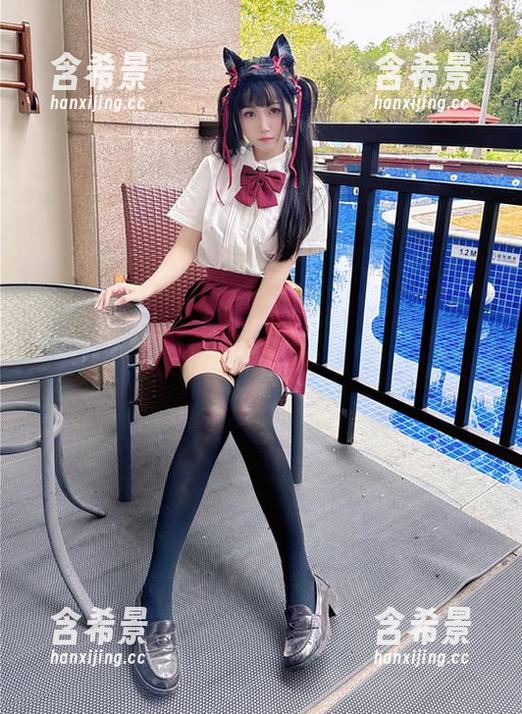 说好的不呆猫呢？YOUMI尤蜜-Dressedup更新！这一波穿搭让人忍不住想变美！