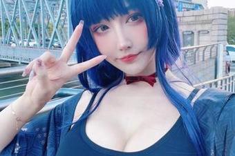 这不仅是肉丝，啾小妍Deer的定制图集让你欲罢不能！
