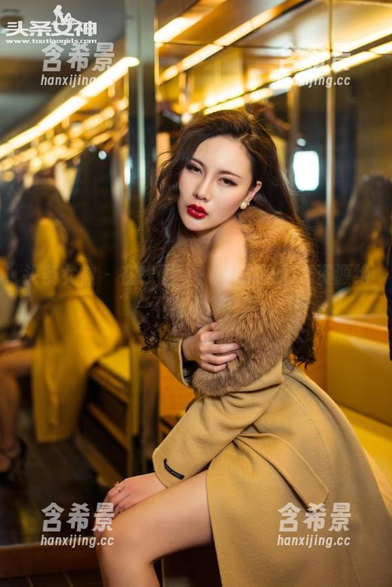 头条女神 - 在线围观，周思超的JK资源绝不容小觑！