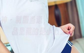 头条女神 – 制服当道，娜依灵儿的私房作品里藏的是小心思？