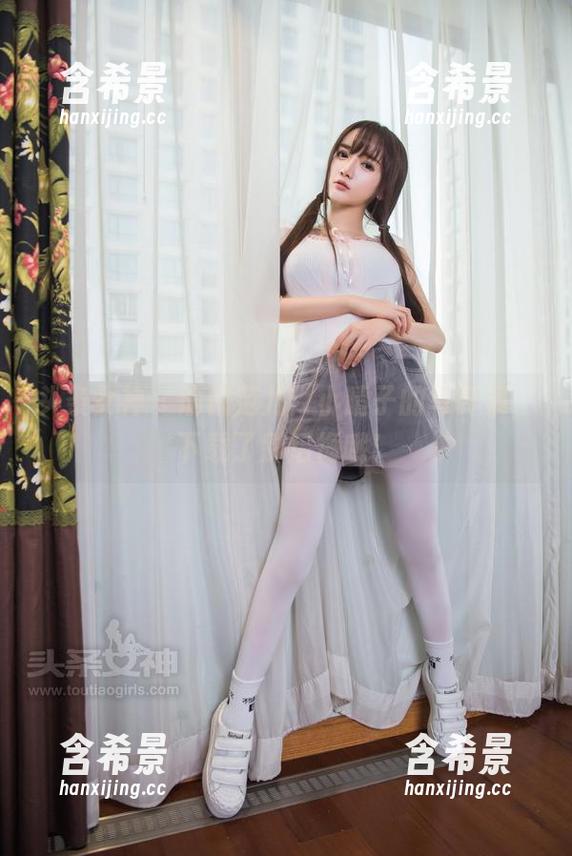 头条女神 - 瑜伽范儿：小晴子的写真集，下载了别后悔哦！
