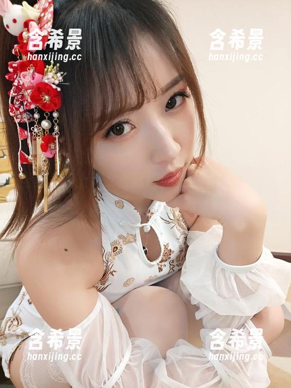 当红裙遇上小女巫露娜，美图疯狂上线，不能忍！