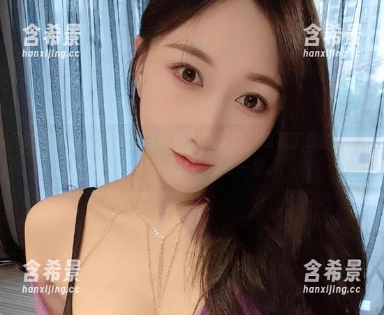 微密圈 - 小玉吃果冻和她的高跟鞋，点亮了我的一天，高清壁纸还不快来一张。