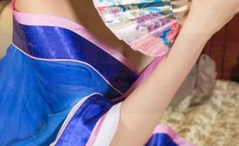尤果网 – 飞速翻看王莹的比基尼私拍美图，结果…我的脑子开始转圈圈了！