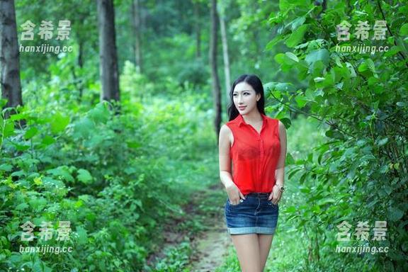 推女郎 - 小心击中！李丽莎的红裙原图，别说我没提醒你！