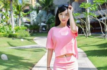 推女郎 – 有谁能拒绝艾栗栗教室图集的诱惑？我也是醉了。