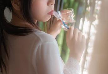 无颜小天使wy带你玩转邻家老婆的全套原图，感觉扑面而来！