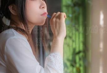 唉，谁能抵挡住无颜小天使wy的花嫁美图？资源堆积如山！