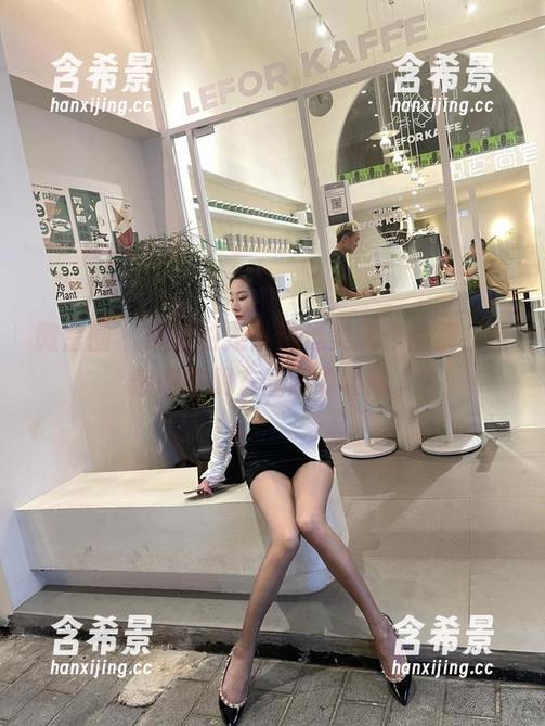 微密圈 - 最新的是小逗逗美腿作品集，比你刷的朋友圈还要吸睛。