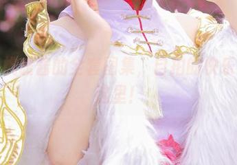 这是桃暖酱的全套图集，自拍的快乐就在这里！