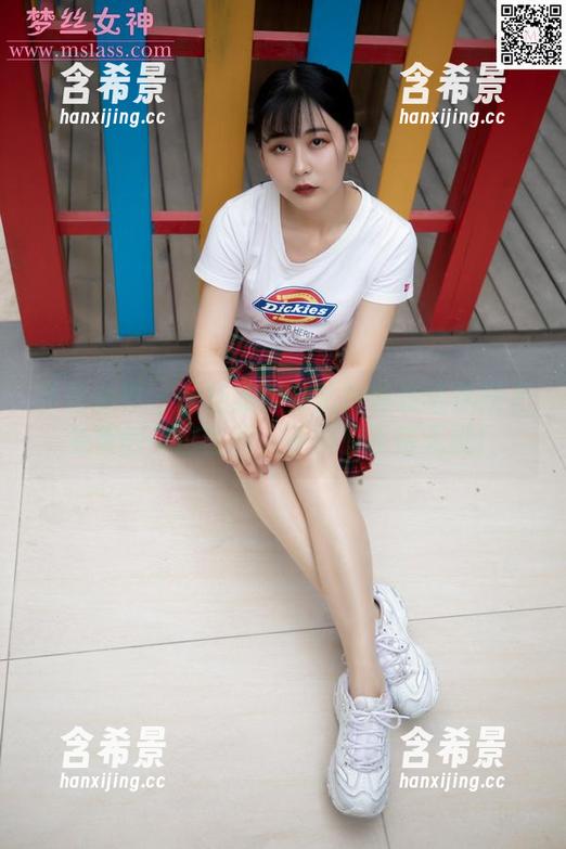 梦丝女神 - 弘扬美足文化？璇璇给你送上免费的实惠套图，手快有手慢无哦！