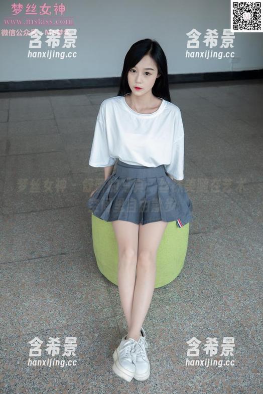 梦丝女神 - 舒蕾的写真：丝袜美腿在艺术空间里自由散步