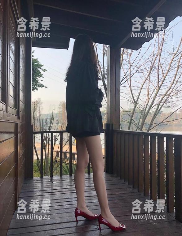 微密圈 - 校园大冒险！梦里一只喵的最新作品集，谁说喵不能上学？
