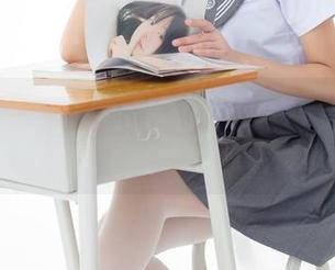 森萝财团 – 白裙写真，Sia你这一摆姿势又是在暗示什么嘛？