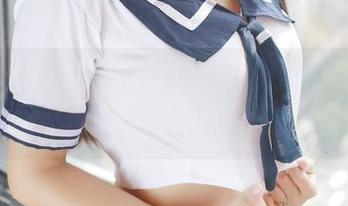 模范学院 – 看原图，Ellie艾栗栗的毛衣搭配让人想问，真的舒服吗？