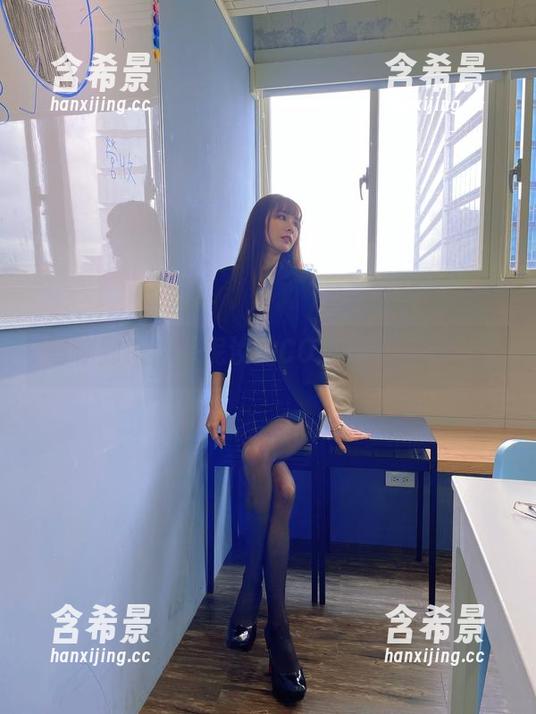 等你到来，泥泥汝的COS图册等我捧心