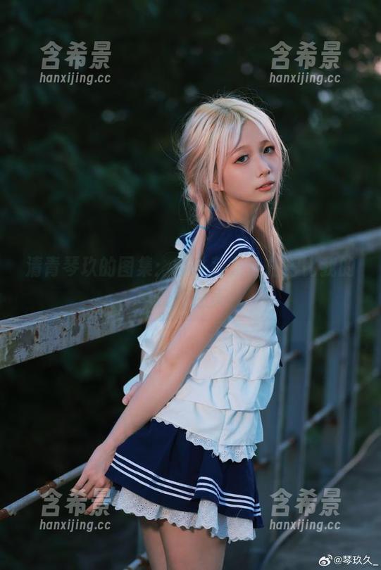 清青琴玖的图集：窗外落霞，拍得比我的早晨脸还美！