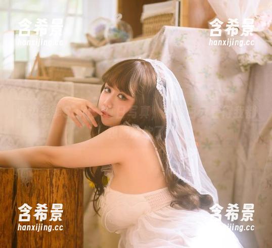 渡边早季Saki：夏日写真，蓝天白云看得我都想喝冰饮了