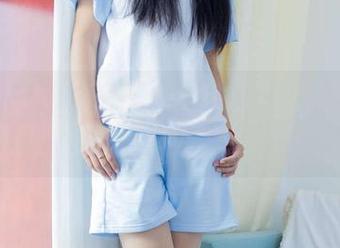 物恋传媒 – 作品里那几件内衣，泡泡这次是特别选的吧？