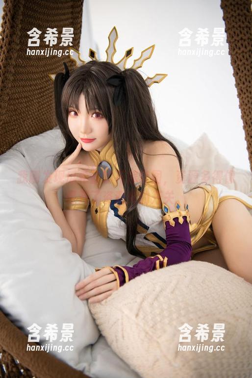 我刚发现瓜希酱的花嫁套图，资源多得像是开了资源库的开关。