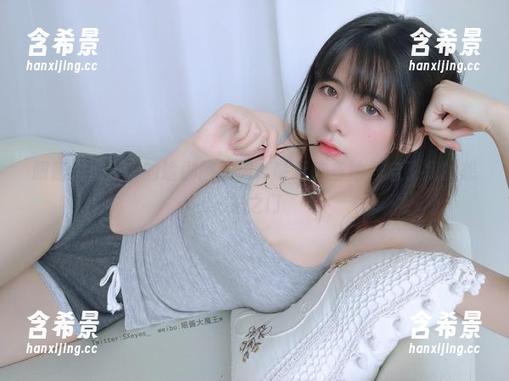 眼酱大魔王w的瑜伽服图册，毫无防备地开启了我的想象之门