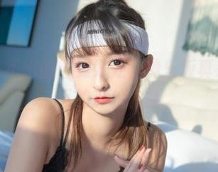 有种说不出的恰到好处，神乐坂真东夜色下的私拍作品